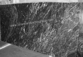 abu-black-marble-slabs-india-black-marble-p263678-1b